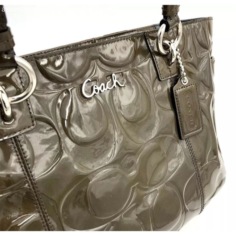 Coach‎ Olive Green Patent Leather Shoulder Bag Silver Hardware